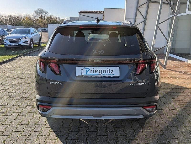 Neu Hyundai Tucson Trend 150 PS (110 kW) 2025 Grau SUV