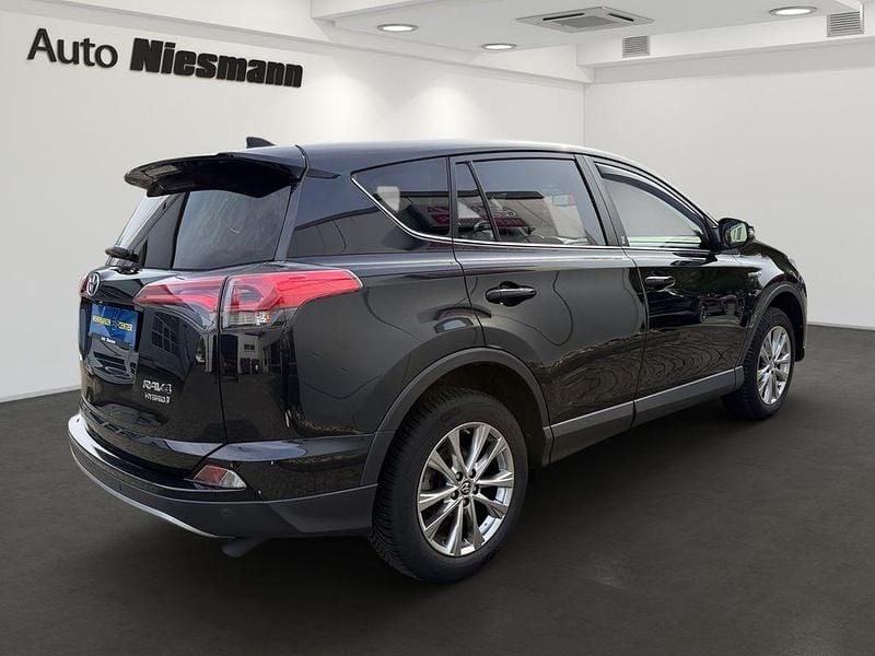 Gebraucht Toyota RAV4 Hybrid Team 197 PS (144 kW) 2018 Braun SUV