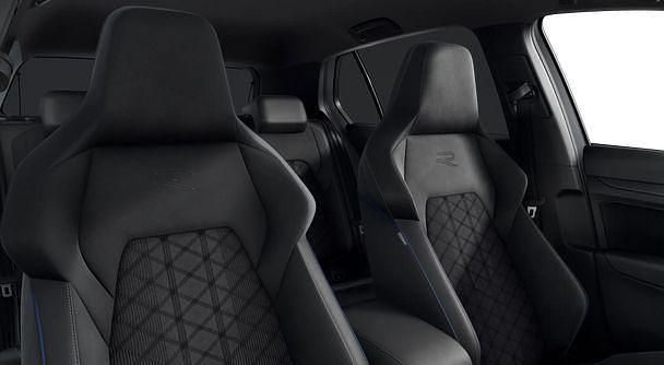 Second-hand VW Golf VIII R-line 150 CP (110 kW) 2025 Gri Berlinǎ