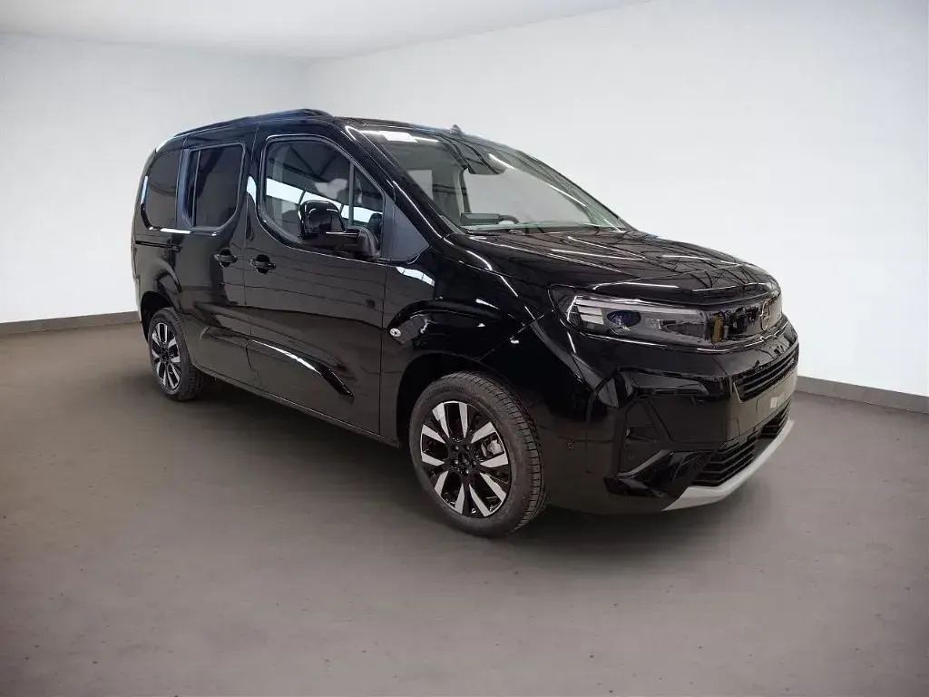 Nowe Opel Combo-e Life 100 kW (136 KM) 2025 Czarny Minivan