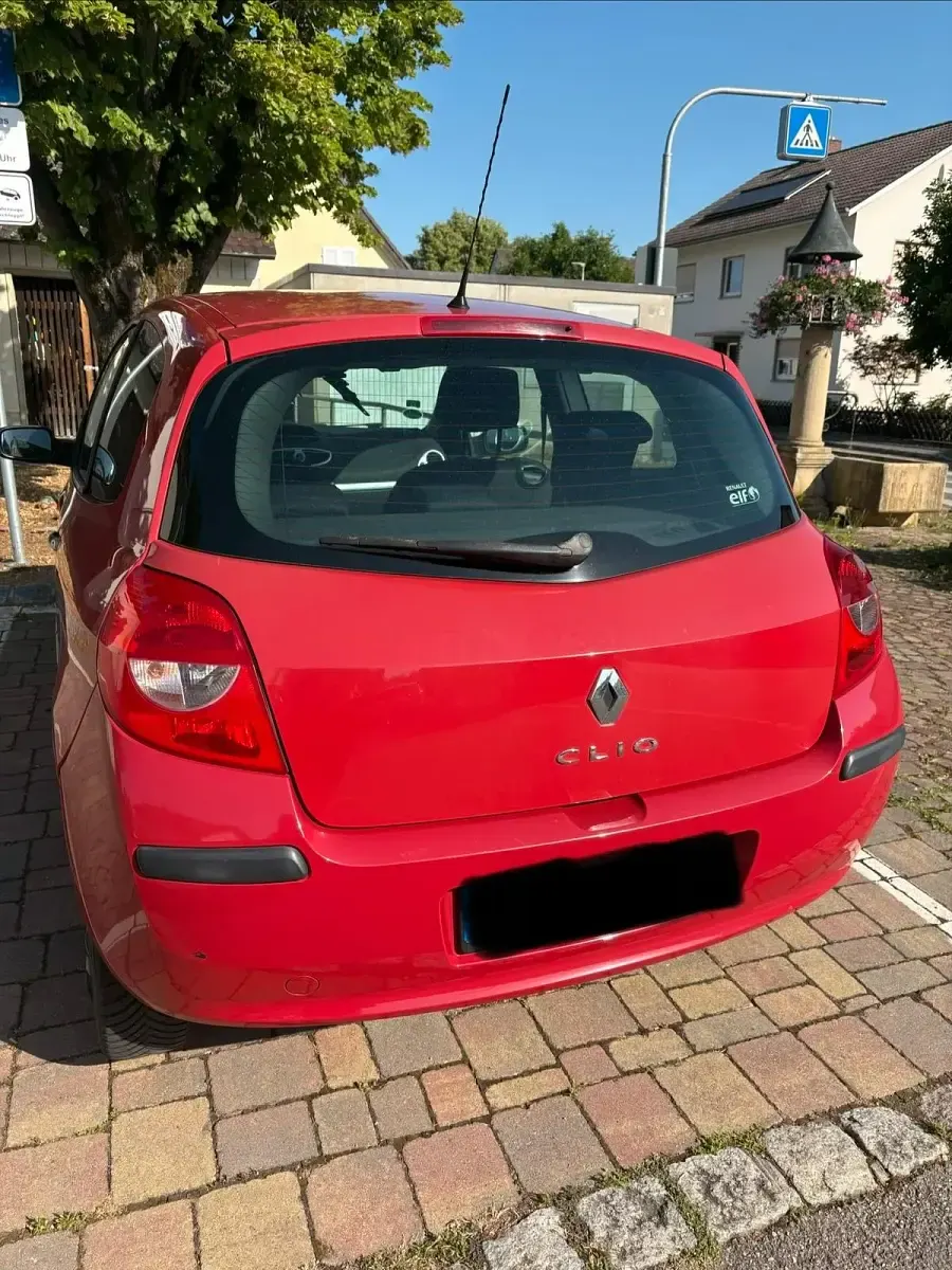 Gebraucht Renault Clio 75 PS (55 kW) 2007 Rot Kleinwagen