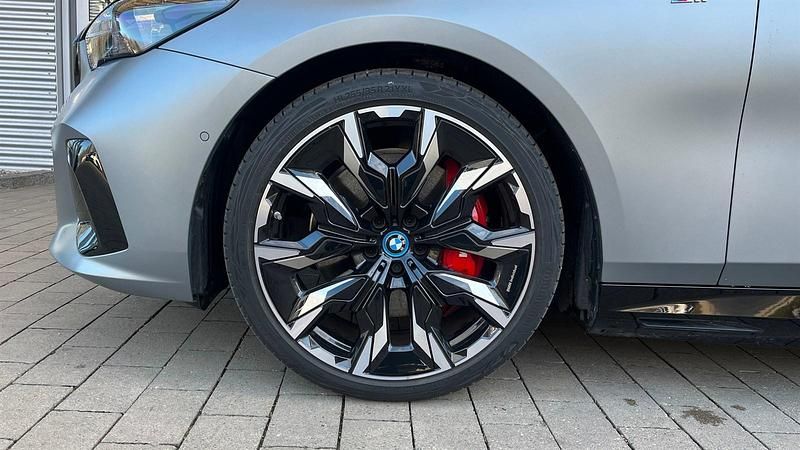 Second-hand BMW i5 Comfort Edition 250 kW (340 CP) 2025 Gri
