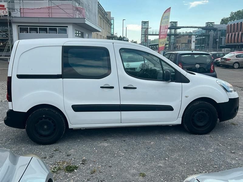 Gebraucht Citroën Berlingo 92 PS (67 kW) 2014 Weiß Van / Kleinbus