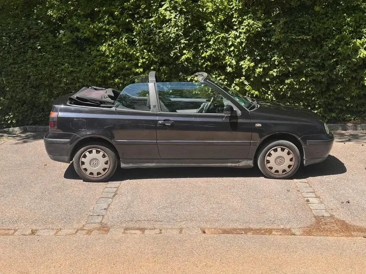 Gebraucht VW Golf Cabriolet 75 PS (55 kW) 1998 Schwarz Cabrio