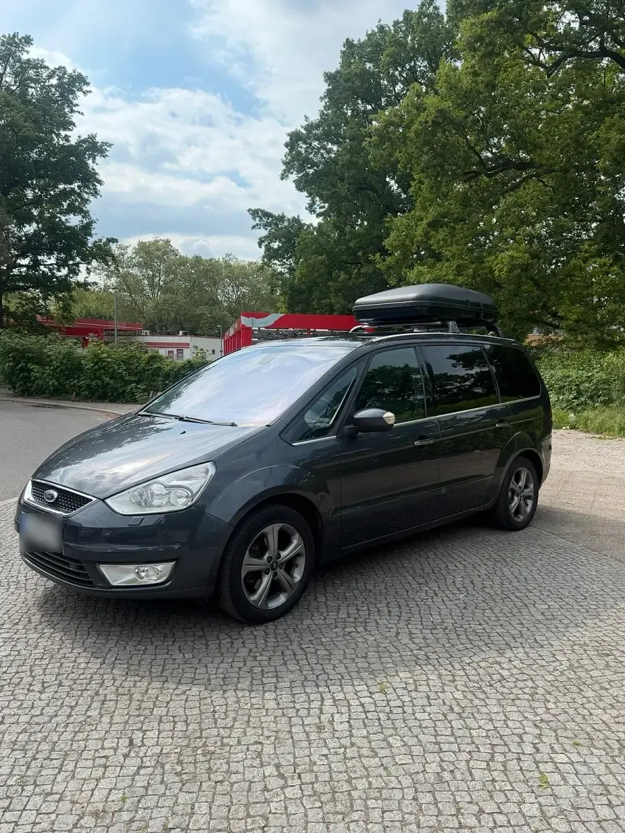 Gebraucht Ford Galaxy 140 PS (102 kW) 2009 Grau Van / Kleinbus