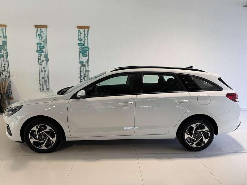 Neu Hyundai i30 GO! 97 PS (71 kW) 2025 Meta blue pearl Kombi