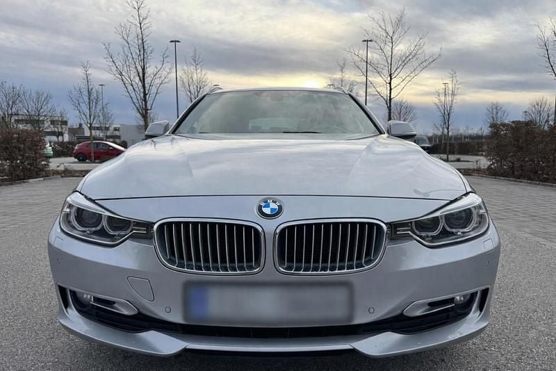 Gebraucht BMW 320 Comfort Edition 184 PS (135 kW) 2014 Grau Kombi