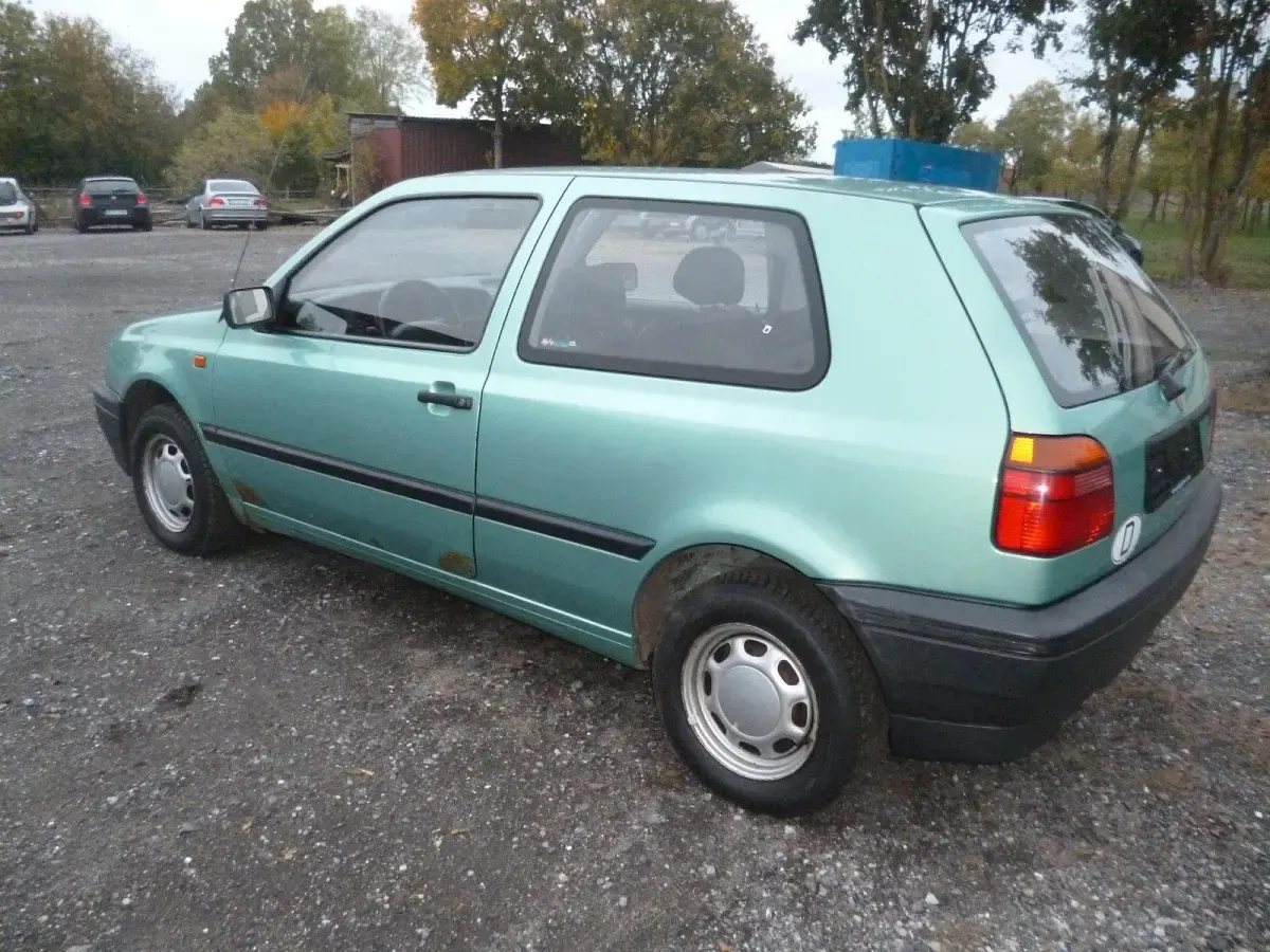 Gebraucht VW Golf III 75 PS (55 kW) 1994 Grün Kleinwagen