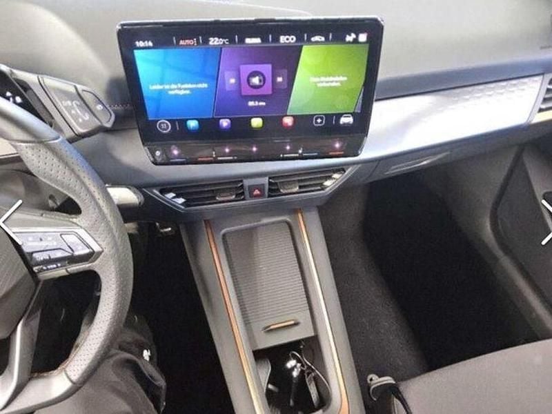 Gebraucht Cupra Born 150 kW (204 PS) 2024 Vaporgrau Kleinwagen