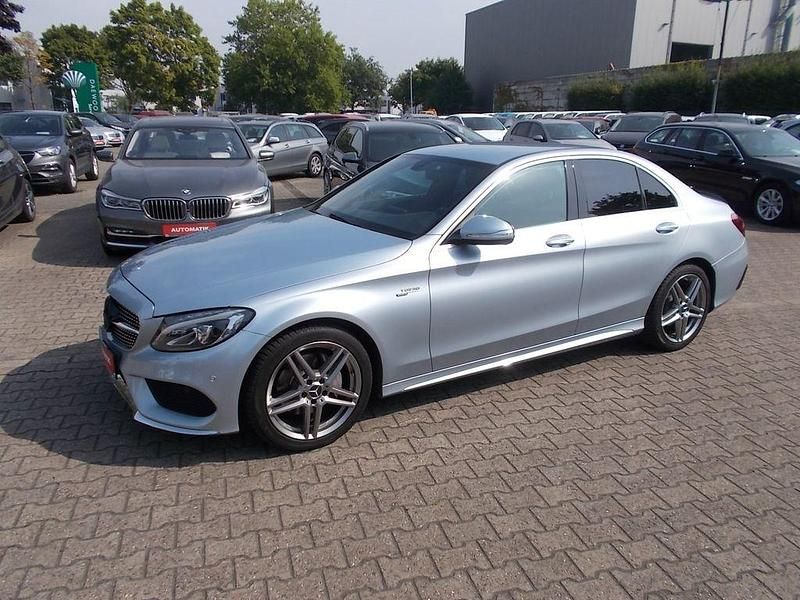 Silber Gebraucht 2014 Mercedes C180 AMG line Limousine | 19.500 € (Etwas zu teuer) - Bild 1/4