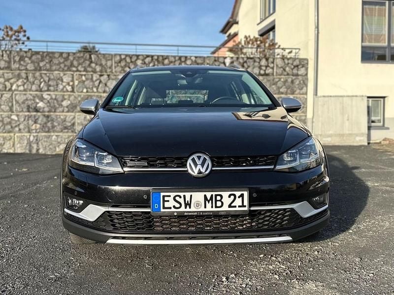 Gebraucht VW Golf Alltrack 184 PS (135 kW) 2018 Schwarz Kombi