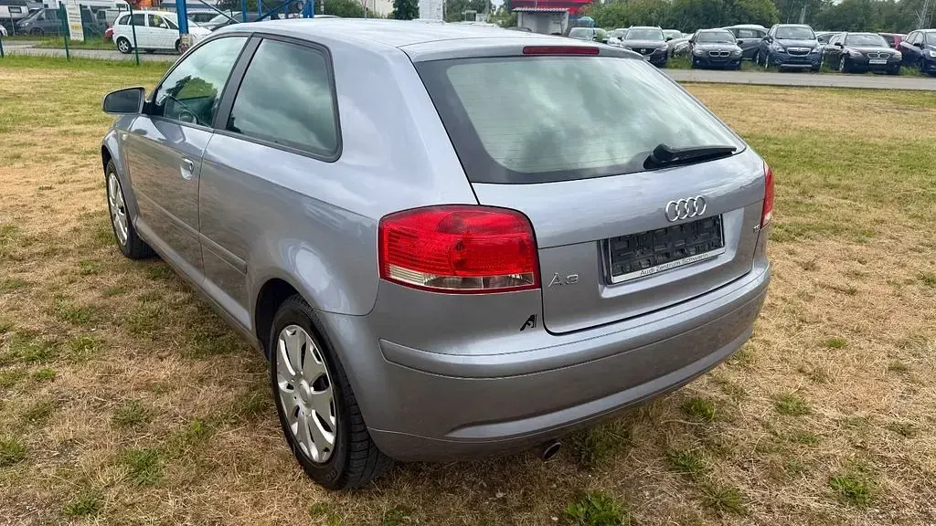 Gebraucht Audi A3 Attraction 102 PS (75 kW) 2007 Silber Kleinwagen