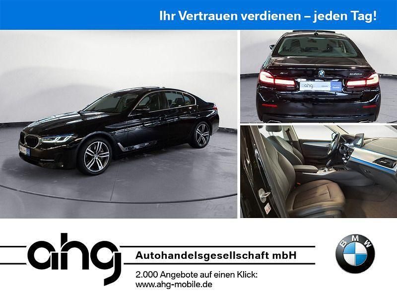 Schwarz Gebraucht 2021 BMW 545e Sport Line Limousine | 35.820 € (Superpreis) - Bild 1/3