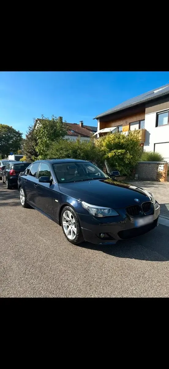 Second-hand BMW 525 218 CP (160 kW) 2007 Albastru Berlinǎ