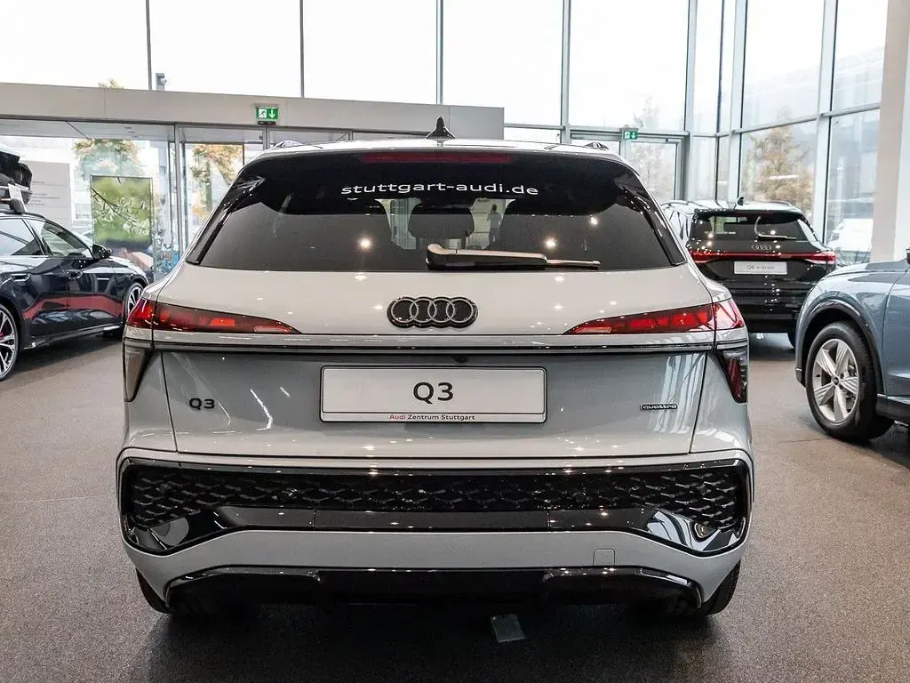 Gebraucht Audi Q3 Sport 265 PS (194 kW) 2026 Grau SUV