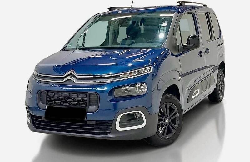 Deep blue Gebraucht 2023 Citroën Berlingo Shine Van / Kleinbus | 20.900 € (Guter Preis) - Bild 1/4