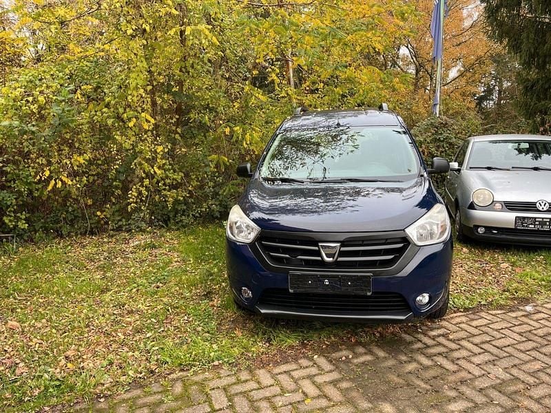 Blau Gebraucht 2016 Dacia Dokker Ambiance Kombi | 4.999 € - Bild 1/4
