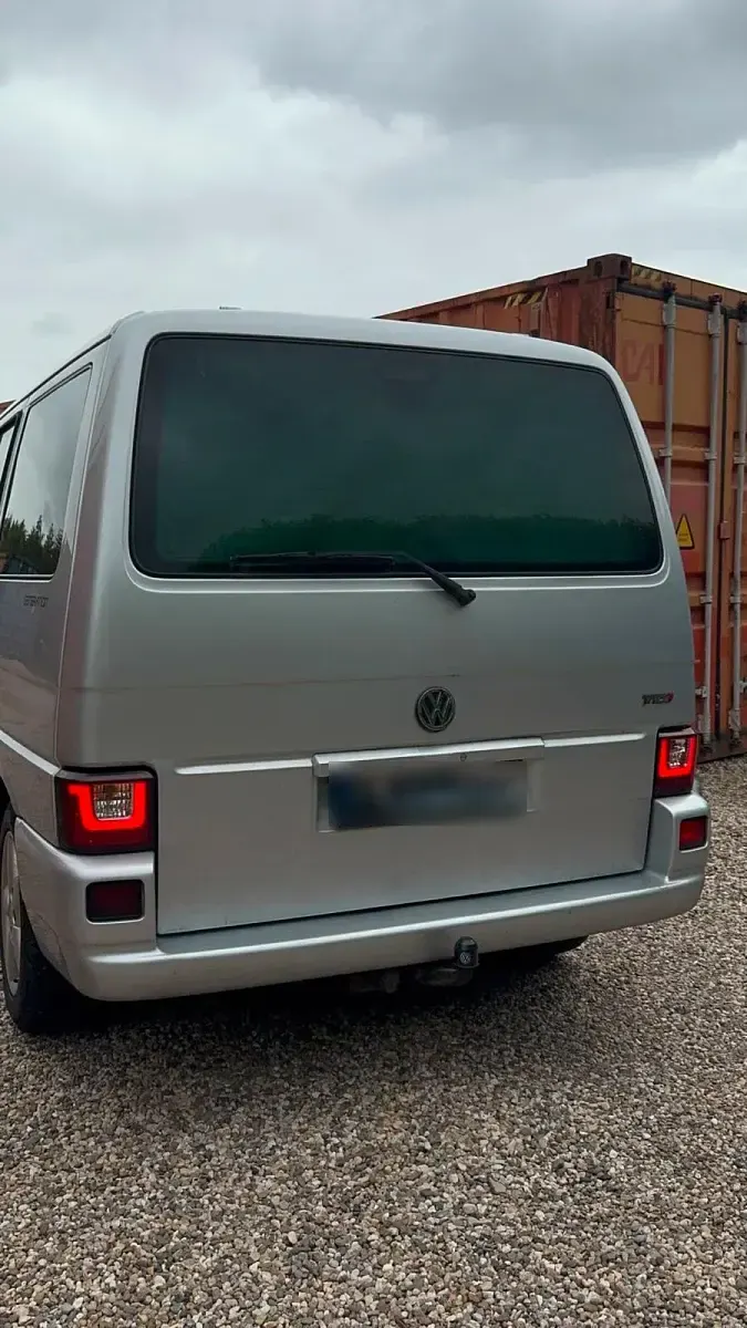 Gebraucht VW Multivan 150 PS (110 kW) 1999 Silber Van / Kleinbus
