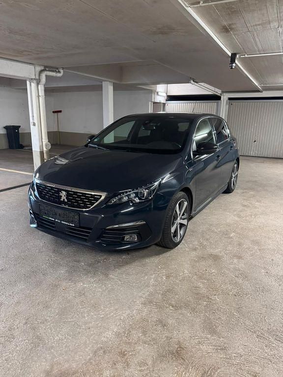 Grau Gebraucht 2018 Peugeot 308 Allure GT-Line Limousine | 8.700 € (Guter Preis) - Bild 1/4