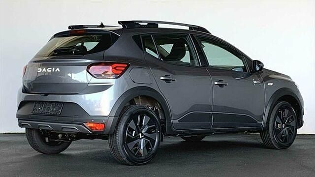 Neu Dacia Sandero Expression 91 PS (66 kW) 2025 Grau Kleinwagen