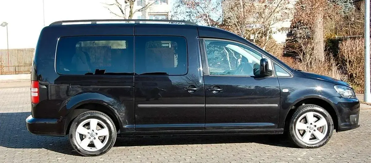 Gebraucht VW Caddy 140 PS (102 kW) 2014 Diamantschwarz Van / Kleinbus
