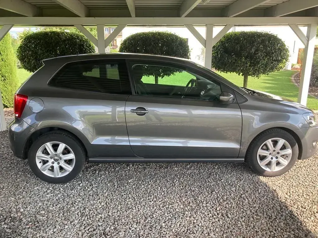 Gebraucht VW Polo Highline 105 PS (77 kW) 2010 Grau Kleinwagen