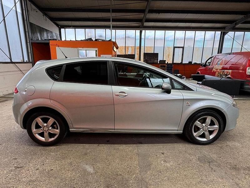 Gebraucht Seat Leon Stylance 160 PS (117 kW) 2009 Gris luna Kleinwagen