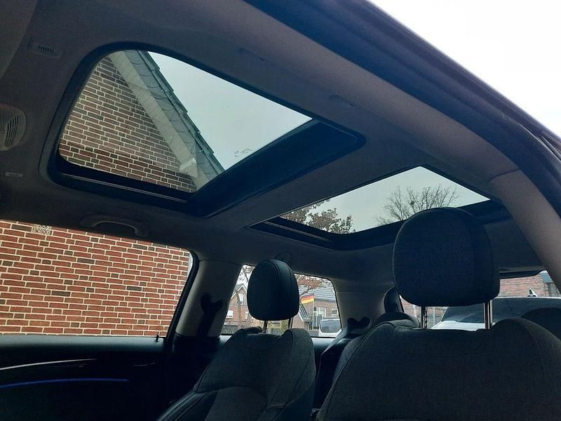 Gebraucht Mini Cooper SE Classic 135 kW (184 PS) 2022 Schwarz Kleinwagen