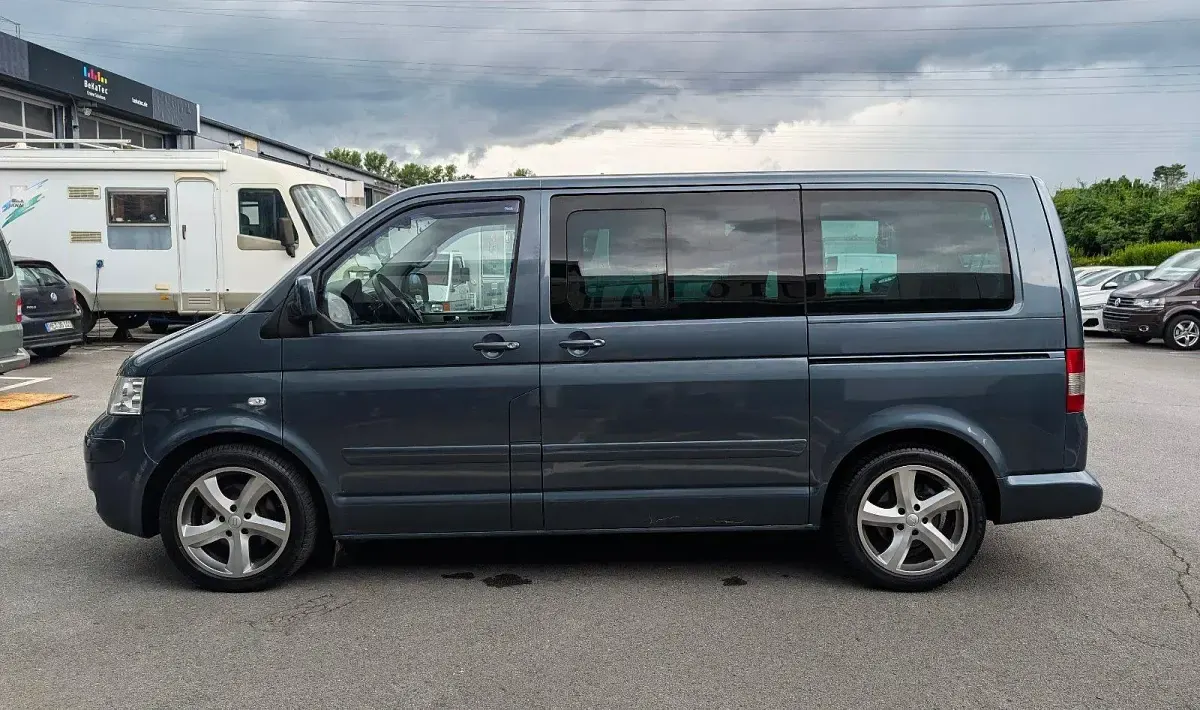 Gebraucht VW Multivan 175 PS (128 kW) 2003 Grau Van / Kleinbus