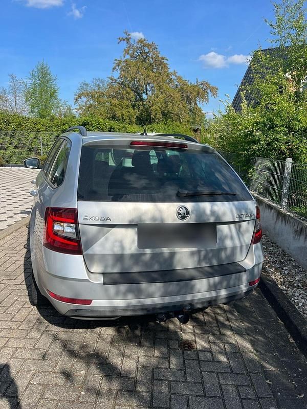 Gebraucht Skoda Octavia 150 PS (110 kW) 2017 Silber Kombi