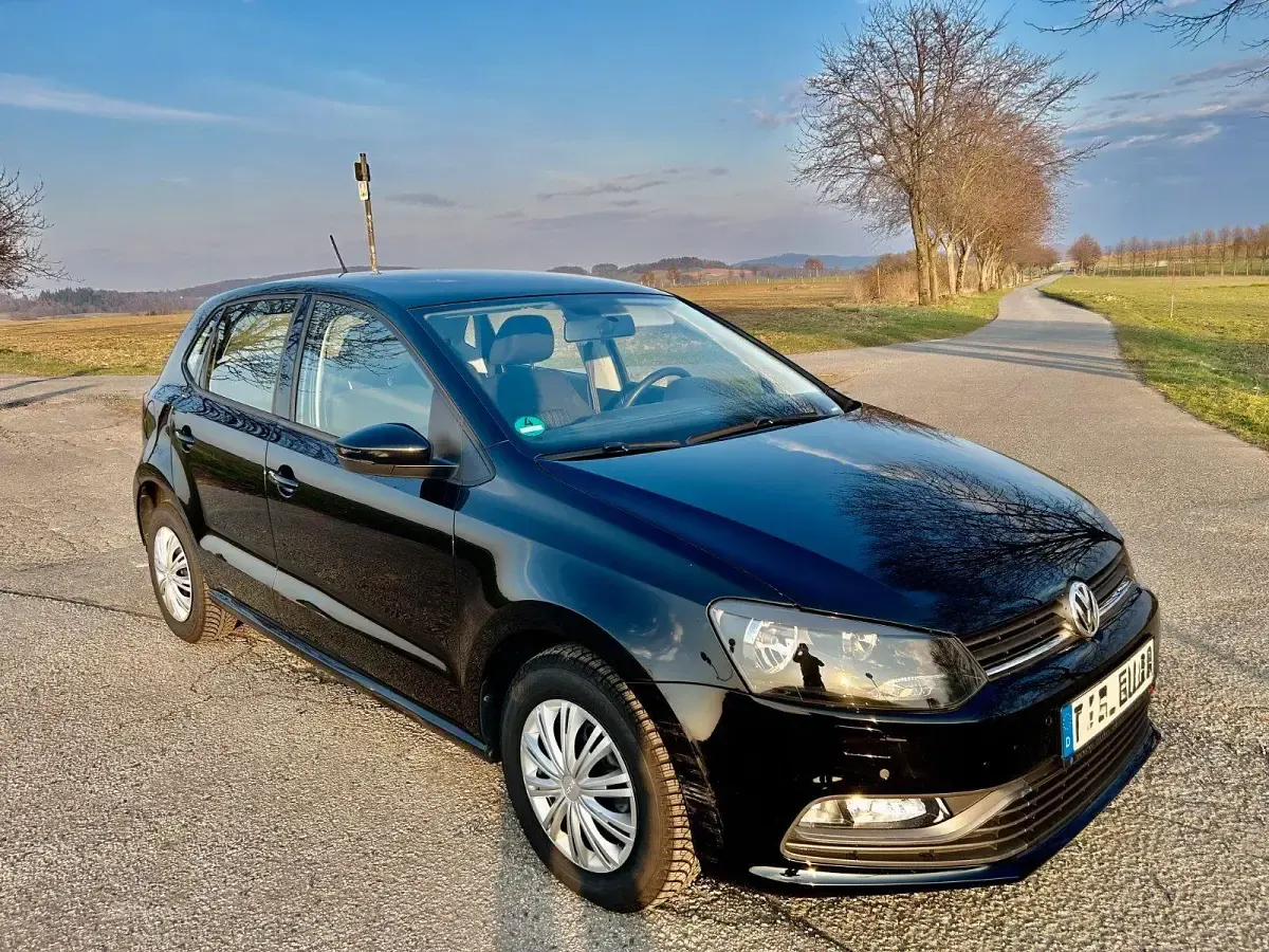 Używany VW Polo Trendline 75 KM (55 kW) 2014 Czarny Hatchback