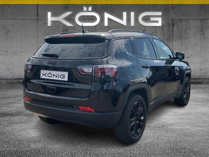 Second-hand Jeep Compass 239 CP (175 kW) 2022 Negru SUV