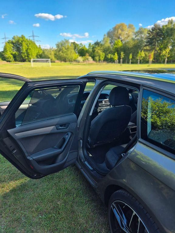 Gebraucht Audi A4 177 PS (130 kW) 2014 Grau Kombi