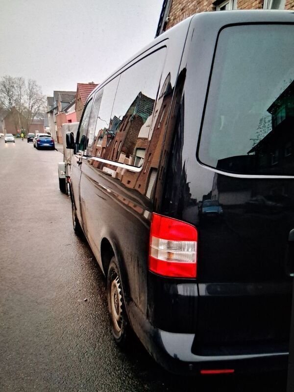 Gebraucht VW T5 131 PS (96 kW) 2007 Schwarz Van