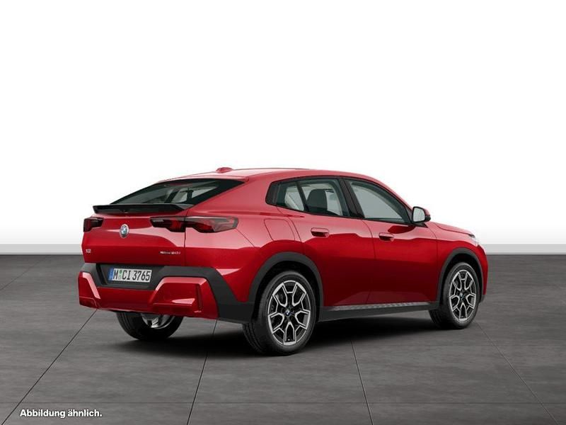 Gebraucht BMW X2 156 PS (114 kW) 2025 Rot SUV