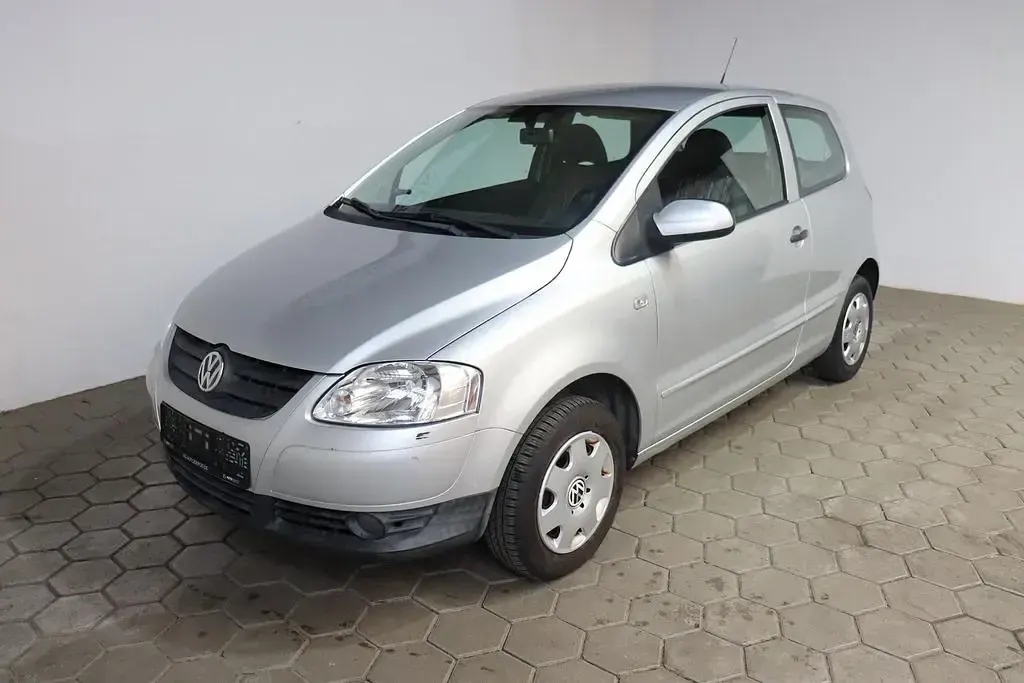 Gebraucht VW Fox 54 PS (39 kW) 2009 Silber Kleinwagen