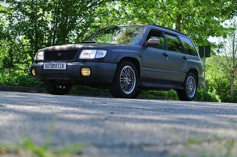 Gebraucht Subaru Forester 301 PS (221 kW) 1998 Grün SUV