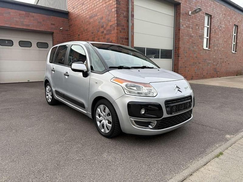 Gris aluminium Gebraucht 2011 Citroën C3 Picasso Tendance Van / Kleinbus | 3.900 € (Fairer Preis) - Bild 1/4