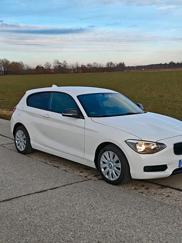 Gebraucht BMW 116 136 PS (100 kW) 2014 Weiß Kleinwagen