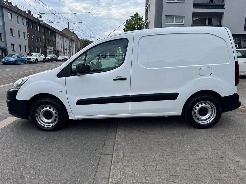 Gebraucht Citroën Berlingo Business Class 99 PS (72 kW) 2017 Weiß Van / Kleinbus
