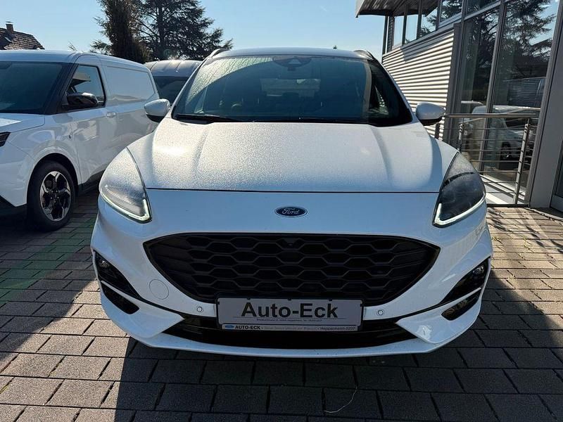 Gebraucht Ford Kuga ST-Line X 152 PS (111 kW) 2022 Weiß SUV