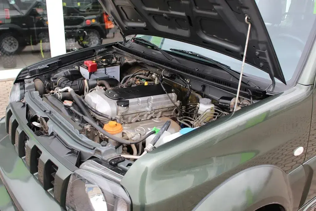 Gebraucht Suzuki Jimny 85 PS (62 kW) 2017 Grün SUV