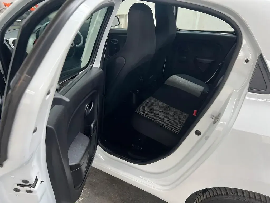 Gebraucht Renault Twingo Experience 90 PS (66 kW) 2016 Weiß Kleinwagen