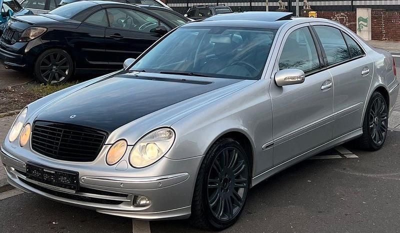 Silber Gebraucht 2006 Mercedes E280 Avantgarde Limousine | 3.950 € (Guter Preis) - Bild 1/4