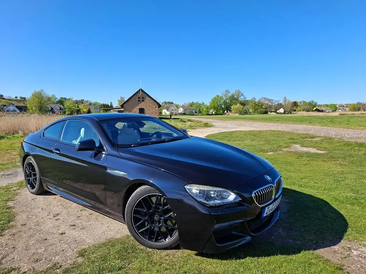 Gebraucht BMW 650 408 PS (300 kW) 2011 Schwarz Coupé