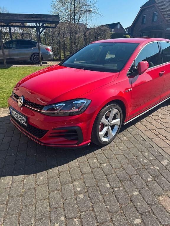 Gebraucht VW Golf VII GTI 245 PS (180 kW) 2019 Rot Limousine