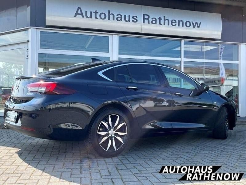 Gebraucht Opel Insignia Innovation 170 PS (125 kW) 2017 Tiefsee blau Kombi