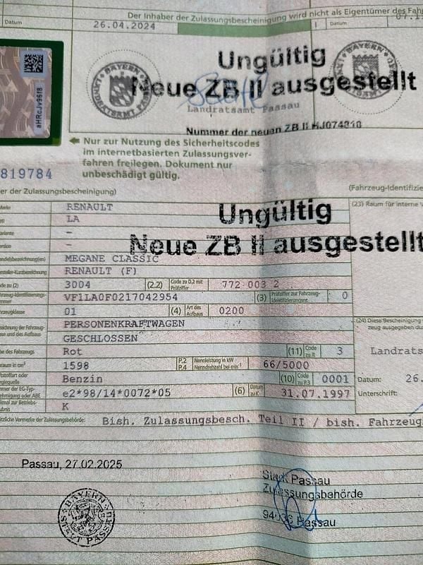 Gebraucht Renault Mégane 90 PS (66 kW) 1997 Rot Limousine