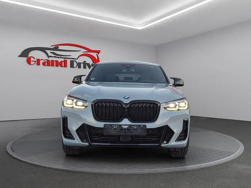 Grau Gebraucht 2023 BMW X4 Performance SUV | 47.990 € (Etwas zu teuer) - Bild 1/4