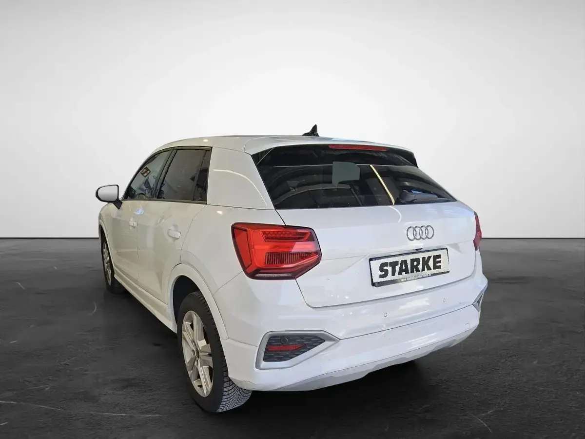 Gebraucht Audi Q2 Advanced 150 PS (110 kW) 2021 Blau SUV